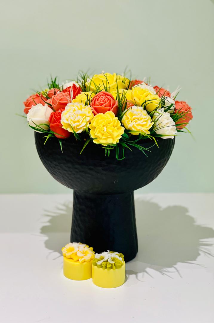Black Pedestal Bowl Bouquet